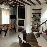 En Sarthe Avec Sauna Et Jacuzzi Semesterbostad *