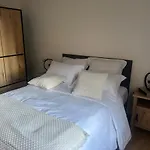 En Sarthe Avec Sauna Et Jacuzzi Semesterbostad
