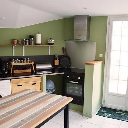 度假居 En Sarthe Avec Sauna Et Jacuzzi